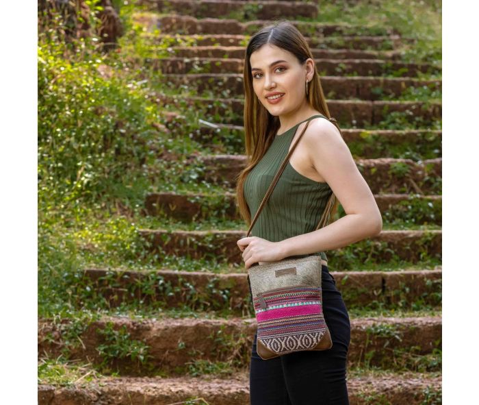 2910 Simple Sober Small Crossbody Bag