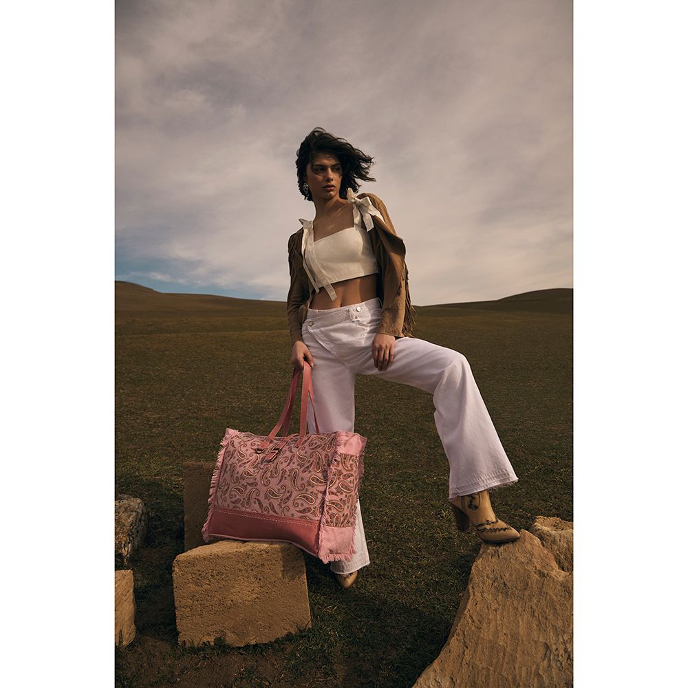 9570 Yuma Paisley Weekender Bag