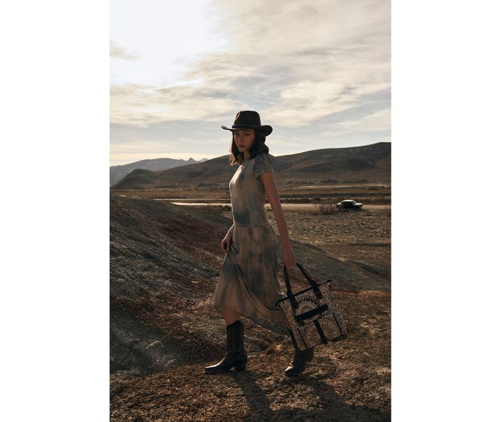 9614 Bison Creek Tote Bag