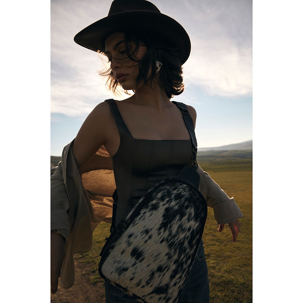 9631 Marlon Mesa Sling Bag