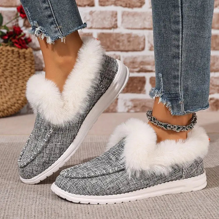 2025 Women Casual Shoes Low Heel Platform Sneakers Women Thickened Fluff Shoes Winter Warm Faux Fur Lined shoes