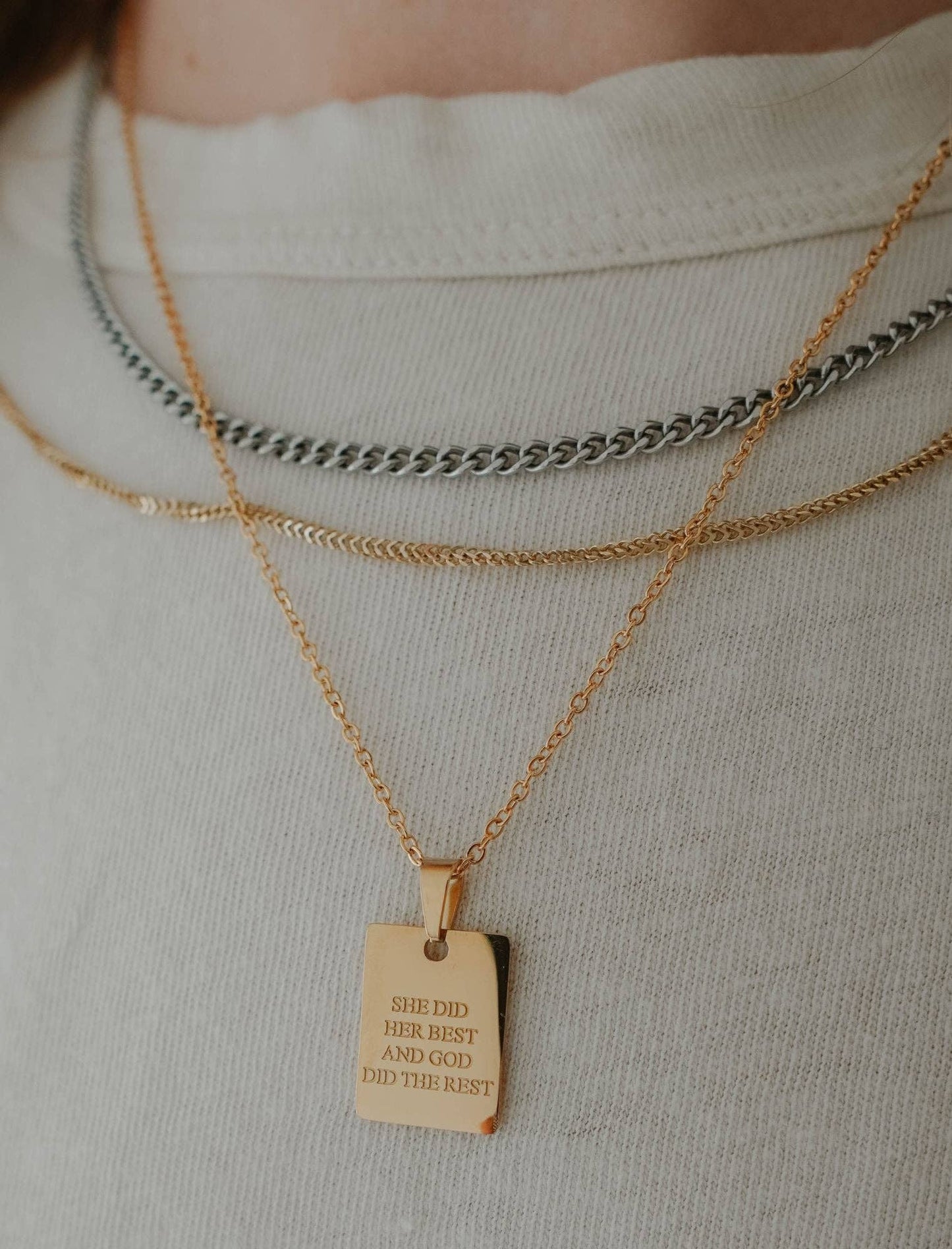Necklace: She Did Her Best (18 kt Gold)