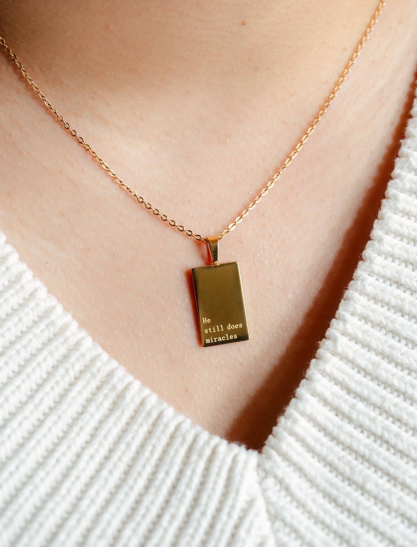 Necklace: He still does miracles (18 kt Gold)