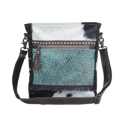 4762 Forest Sky Shoulder Bag